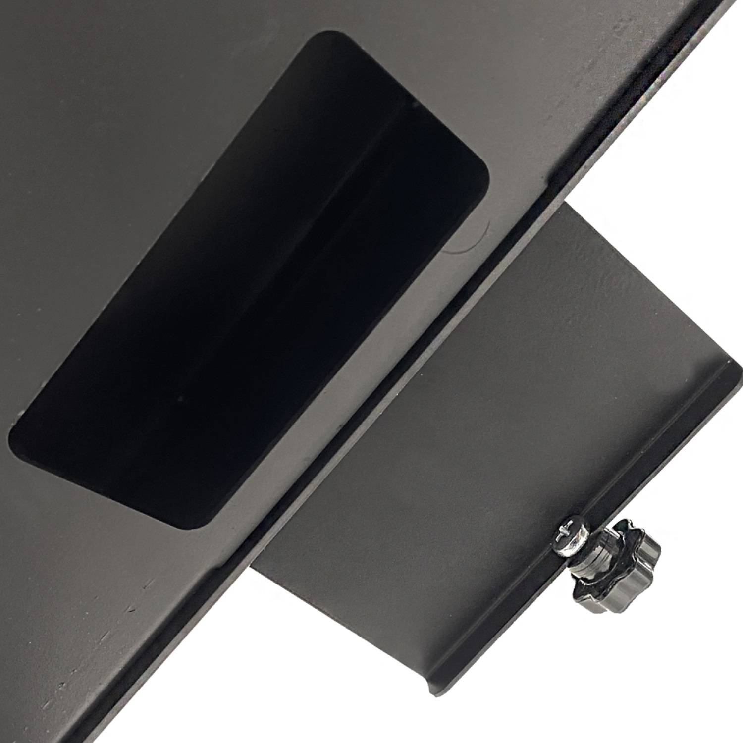 Mangal Batyr 60 Schaschlikgrill mit Ablage und Topfhalter