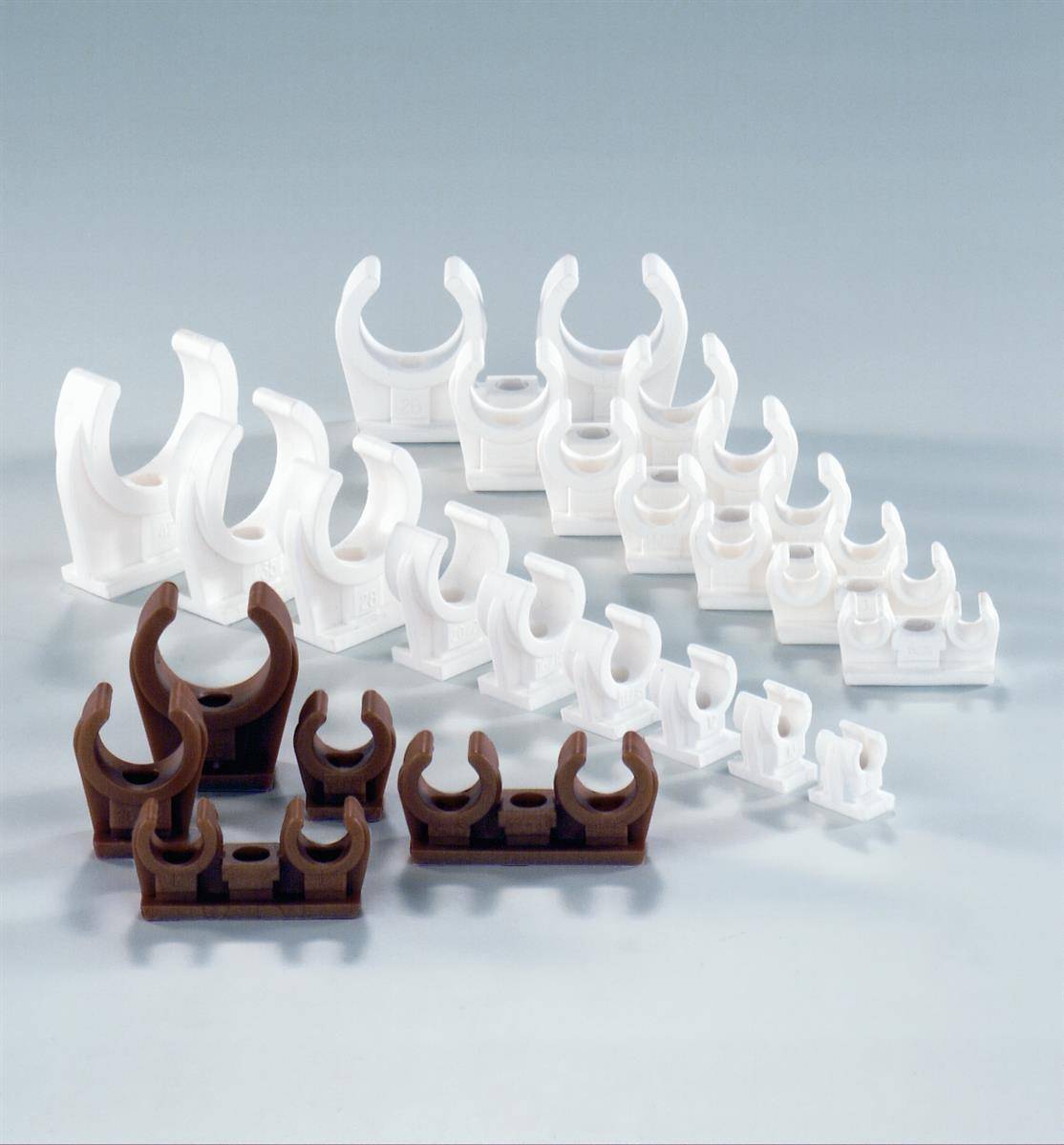 Doppel-Rohrclip mit Gewindehülse 20/22 mm