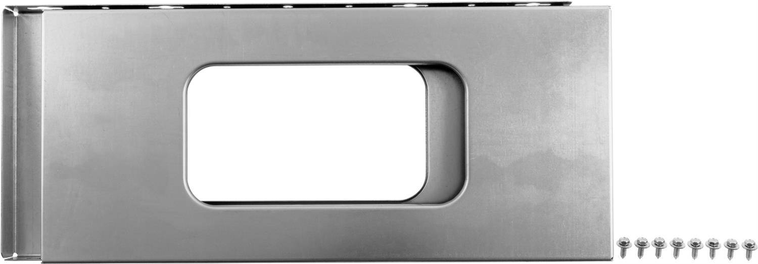 Metallrechteckiges Zugangsblech mit einer zentrierten abgerundeten rechteckigen Sichtöffnung und einer Reihe von Befestigungsschrauben, die unten rechts angeordnet sind.