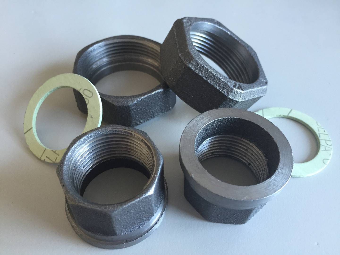 Pumpenverschraubung schwarz Satz für Heizungspumpen 1 x11/2