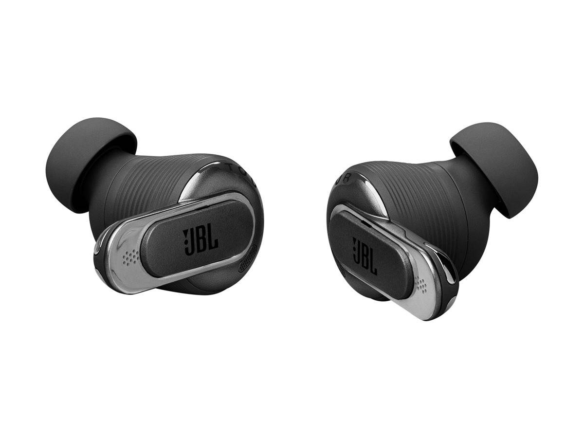 Zwei schwarze kabellose JBL-In-Ear-Kopfhörer mit Silikonaufsätzen, isoliert auf weißem Hintergrund dargestellt.