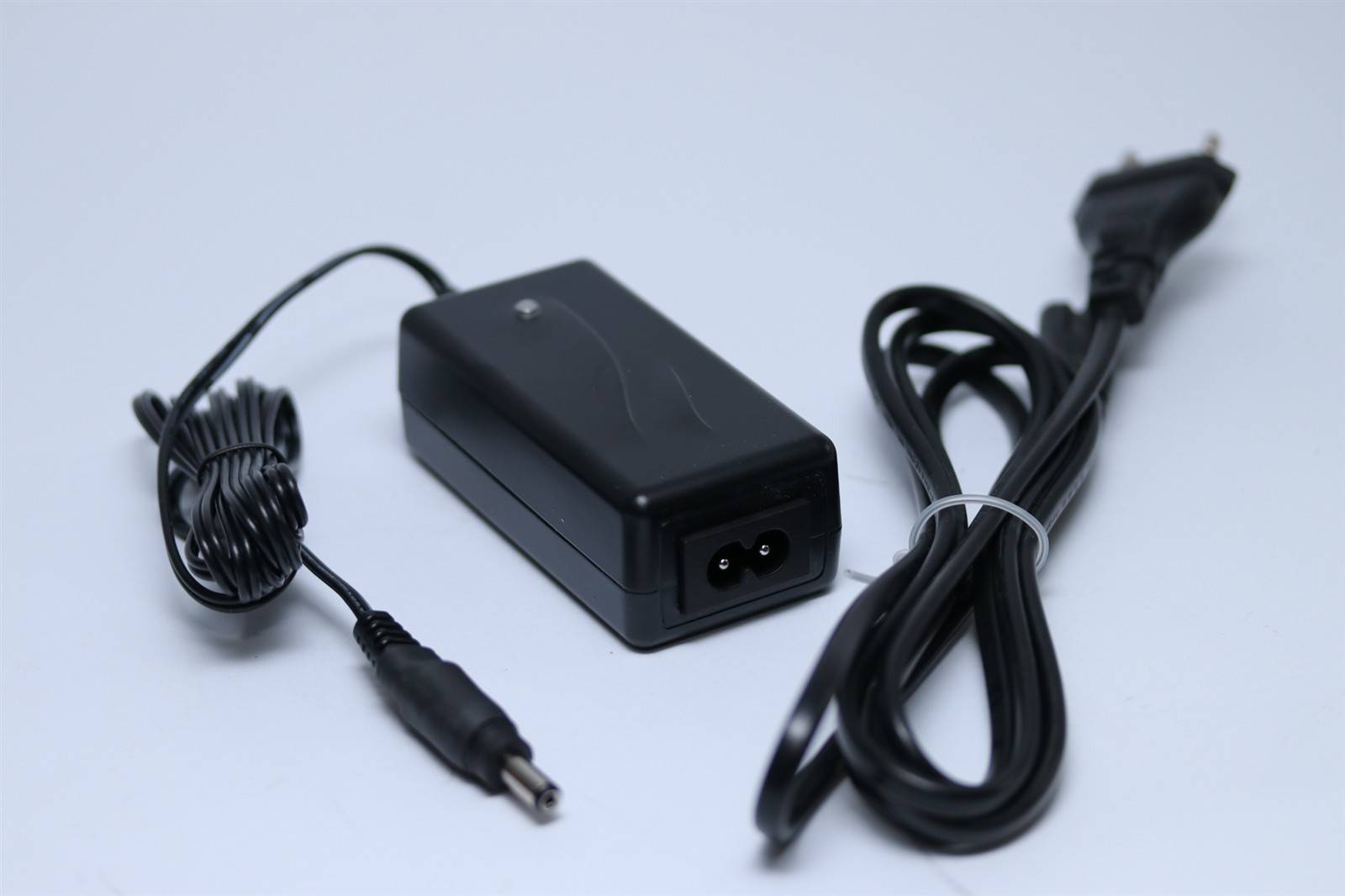 Ersatzladegerät für zipgo 3007016 / EP15 - 14,8 Volt Li-Ion Akku