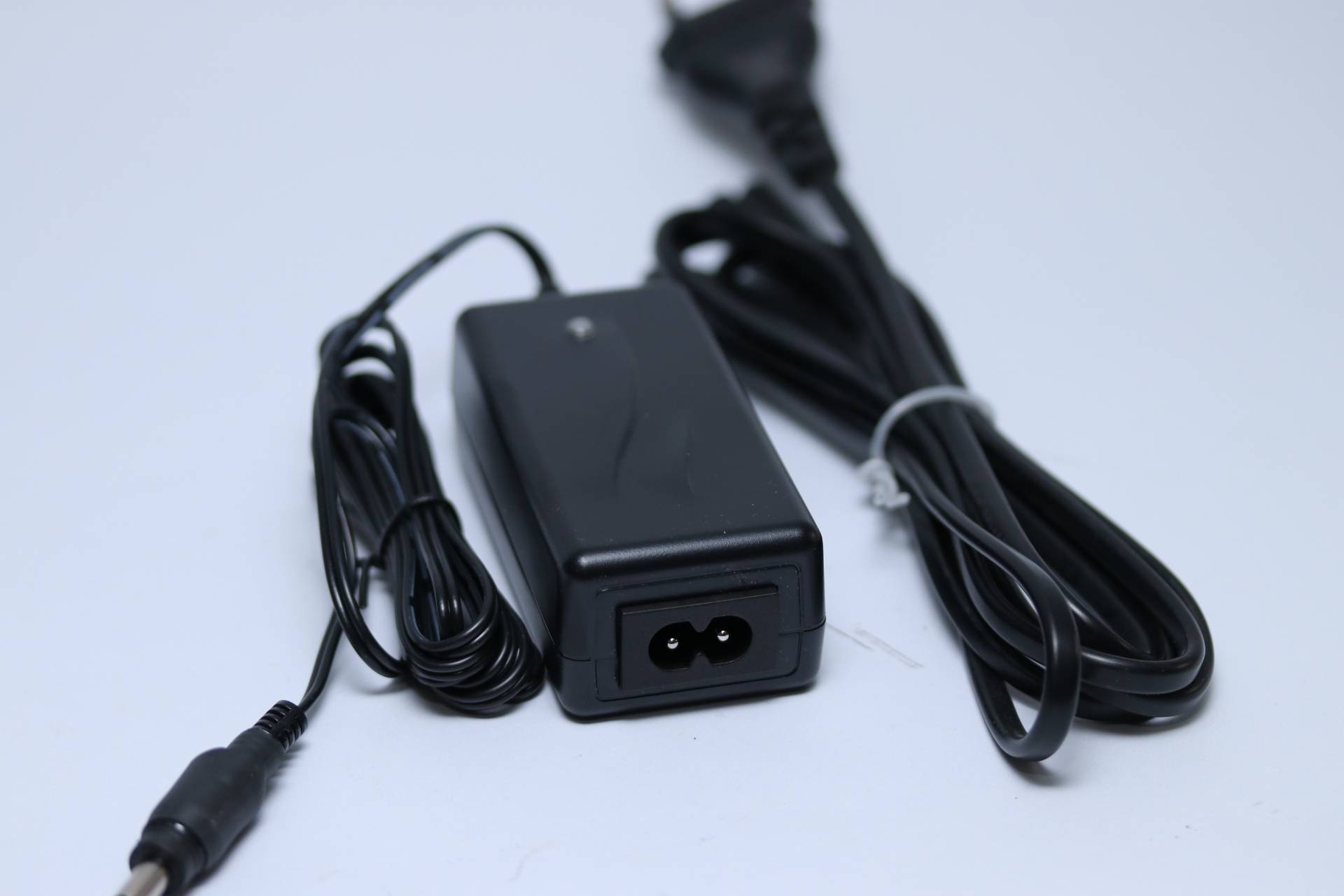 Ersatzladegerät für zipgo 3007016 / EP15 - 14,8 Volt Li-Ion Akku