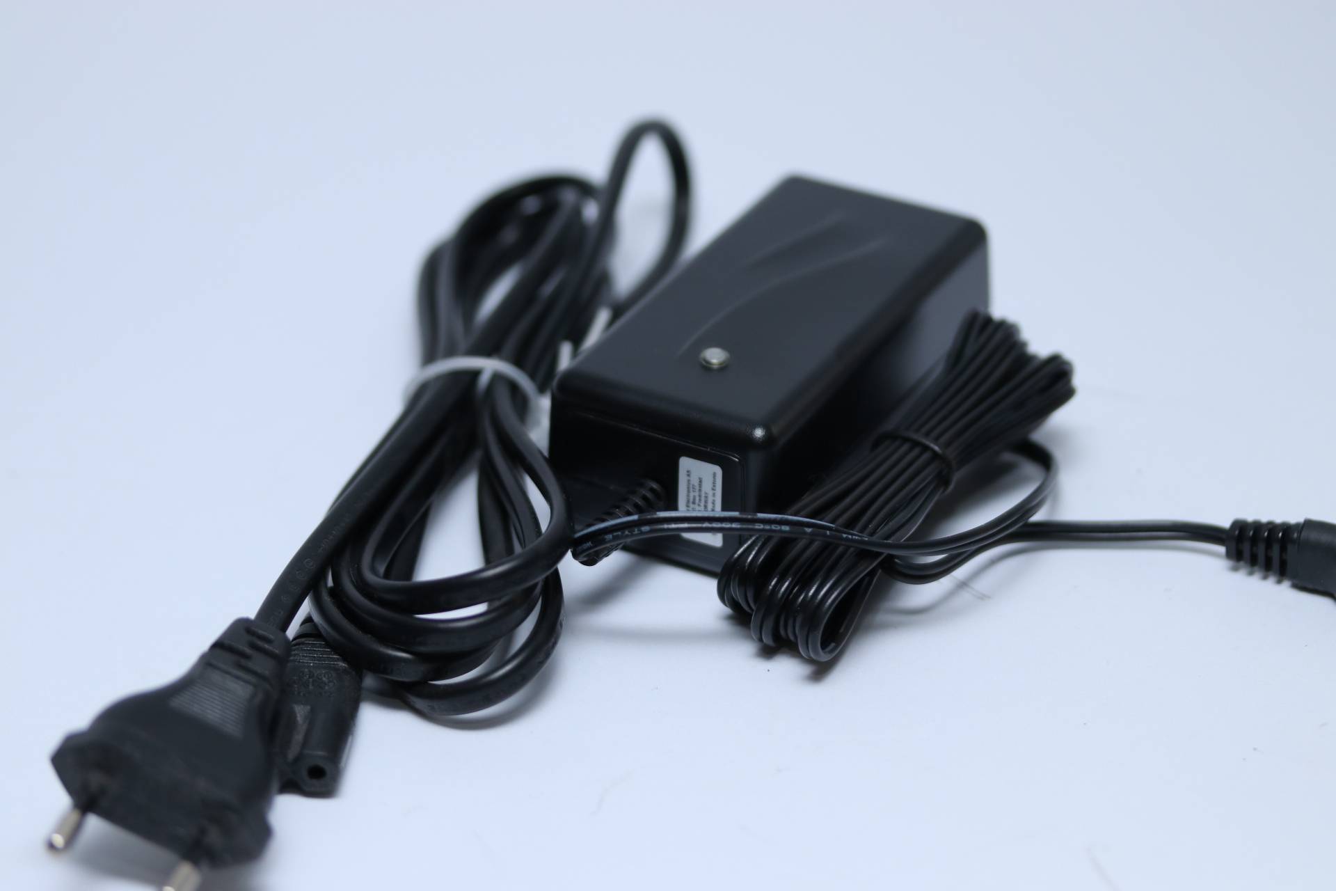 Ersatzladegerät für zipgo 3007016 / EP15 - 14,8 Volt Li-Ion Akku