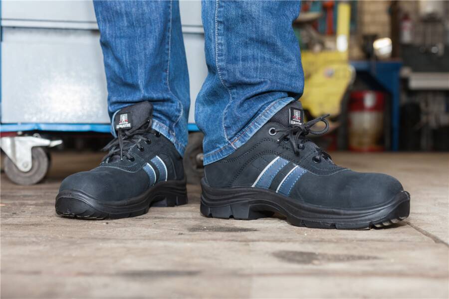 Sicherheitshalbschuh/-hochschuh S3 Andy 0920-46 Größe 46 Farbe schwarz Typ Hochschuh Modell Andy High Schutzklasse S3