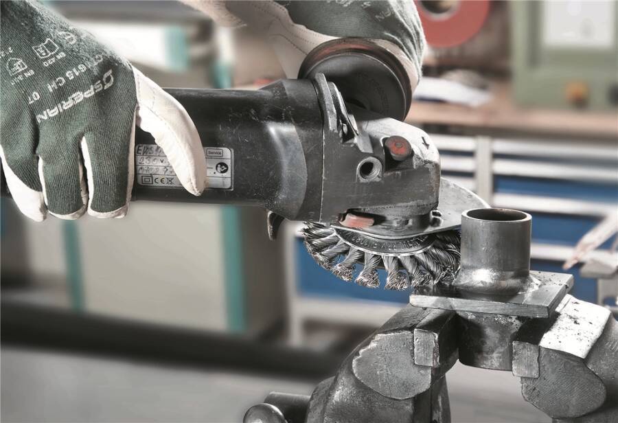 Kegelbürste 472257 Ausführung Stahldraht Ø 115 mm Drahtstärke 0,50 mm Gewinde M 14 Drehzahl max. 15000 U/min Draht gezop