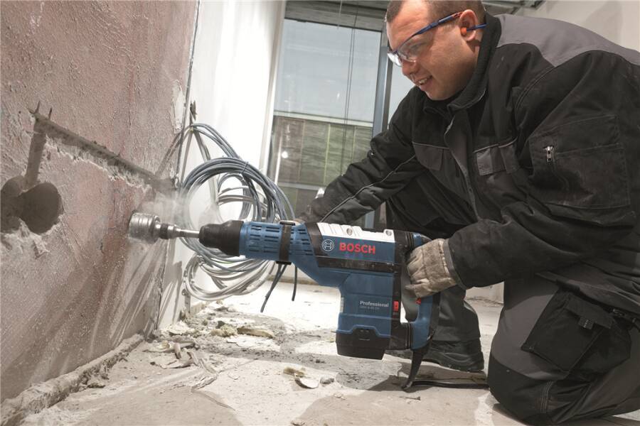 Bohrhammer GBH 8-45 DV 0611265000 Lieferumfang Handwerkerkoffer, Zusatzgriff, Fetttube Nennaufnahme 1500 W Schlagenergie