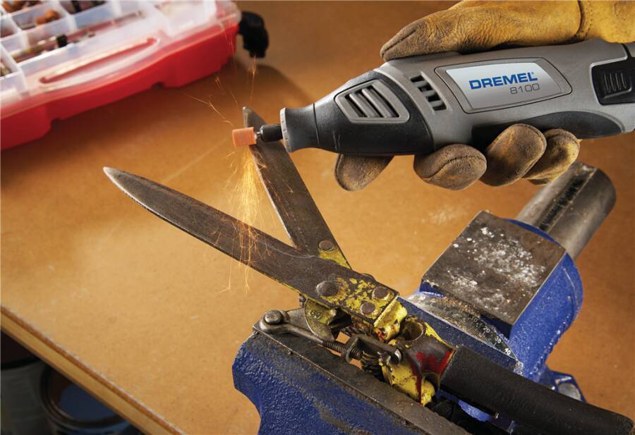 Dremel Mehrzweck-Zubehörset 723 | 100-teilig 2615S723JA
