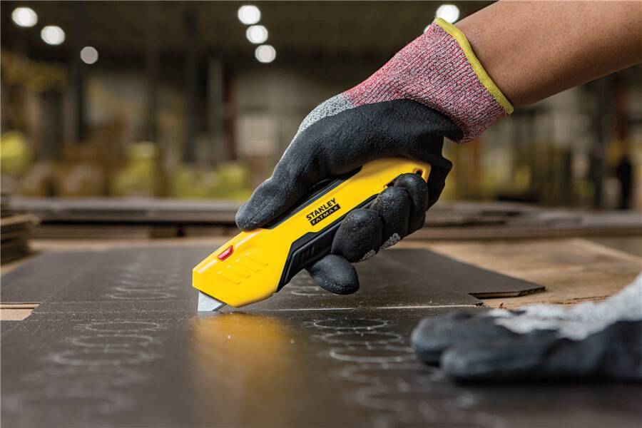 Sicherheitsmesser FatMax™ mit Zangengriff FMHT10369-0 Ausführung Kunststoff