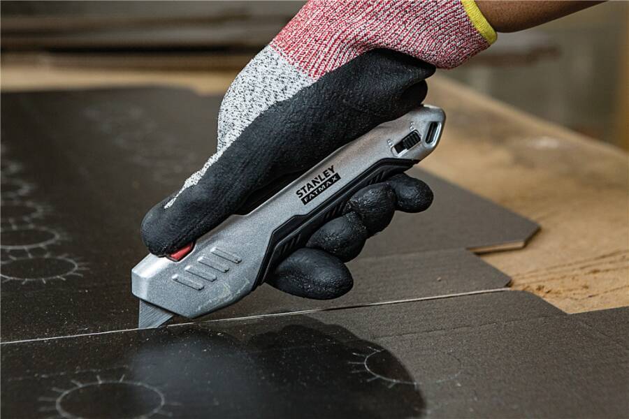 Sicherheitsmesser FatMax™ mit Zangengriff FMHT10370-0 Ausführung Metall