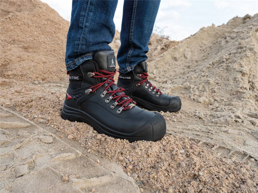 Sicherheitshochschuh S3 ÜK Slog ESD 8056-40 Größe 40 Farbe schwarz Typ Hochschuh Modell Slog Schutzklasse S3 Sohle GER