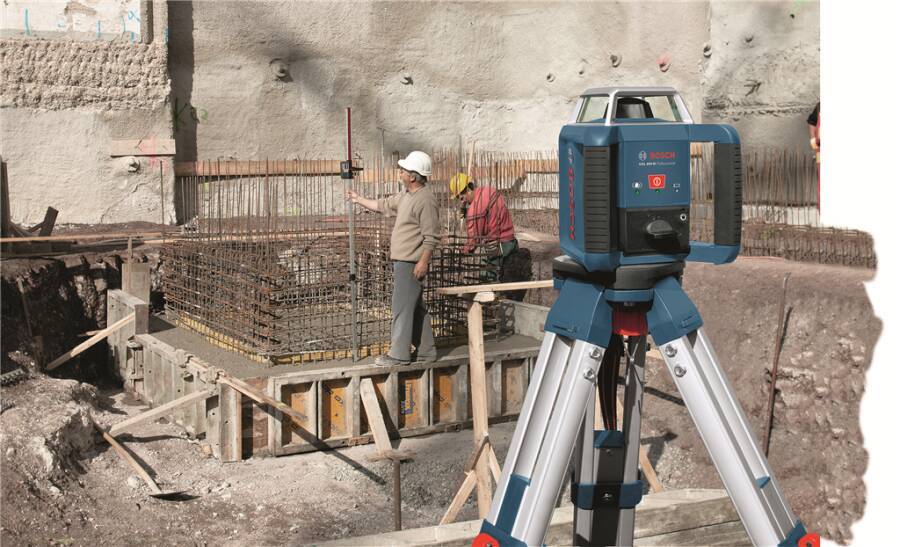 Rotationslaser GRL 400 H 061599403U Typ GRL 400 H Set Lieferumfang 1x NiMH Akku, 9V 6LR61 Batterie, 2x 1,5-V-LR20-Batter