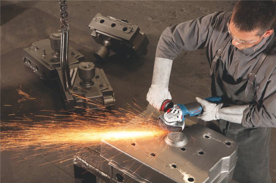 Winkelschleifer GWS 17-150 S 06017D0600 Modell GWS 17-150 S Lieferumfang Schutzhaube, aufklippbare Trennschutzhaube, Zwe