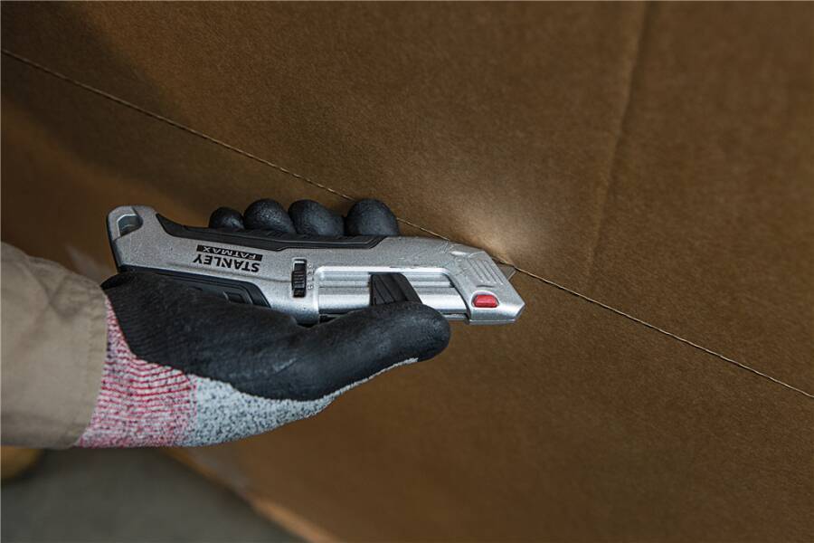 Sicherheitsmesser FatMax™ mit 3-Seiten-Schieber FMHT10365-0 Ausführung Kunststoff