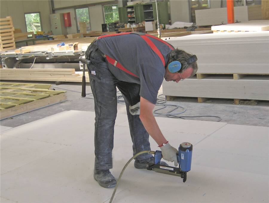 Druckluft-Klammernagler 180/65-835 C 12000500 für Typ Klammer 180 für Größen (BxL) 11,3 x 40 - 65 mm Arbeitsdruck 6 - 8