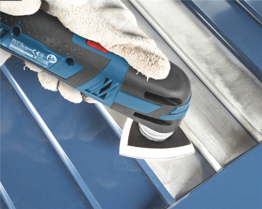 Akku-Multi-Cutter GOP 12V-28 06018B5006 Typ Set Opt. A Lieferumfang 2x 3,0Ah Akku GBA 12V, Schnellladegerät GAL 12V-40,