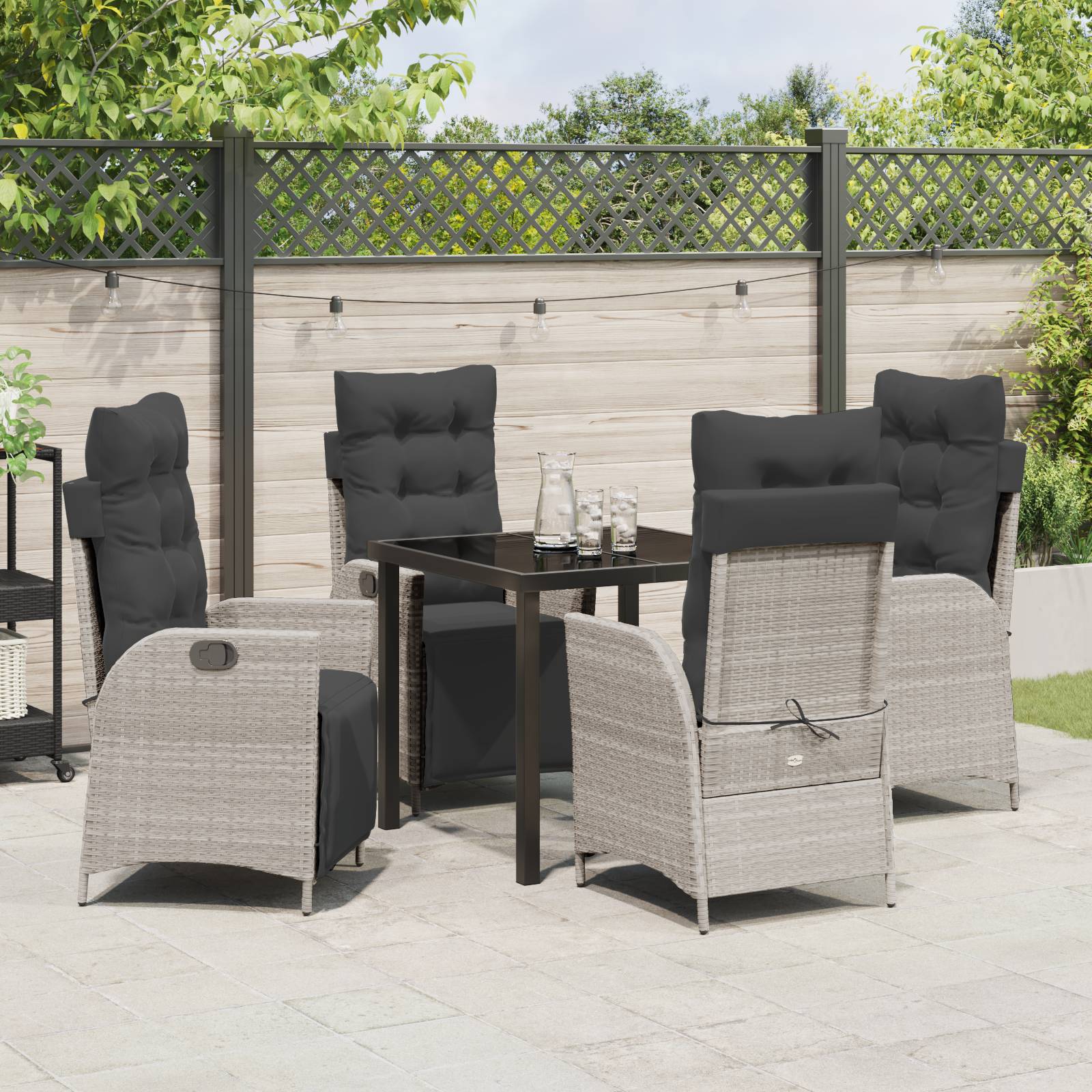 vidaXL 5-teiliges Garten-Esstisch-Set Hellgrau aus Poly-Rattan