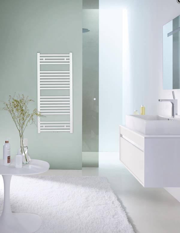 Zehnder O100 Badheizkörper 700x500mm weiß (RAL 9016)