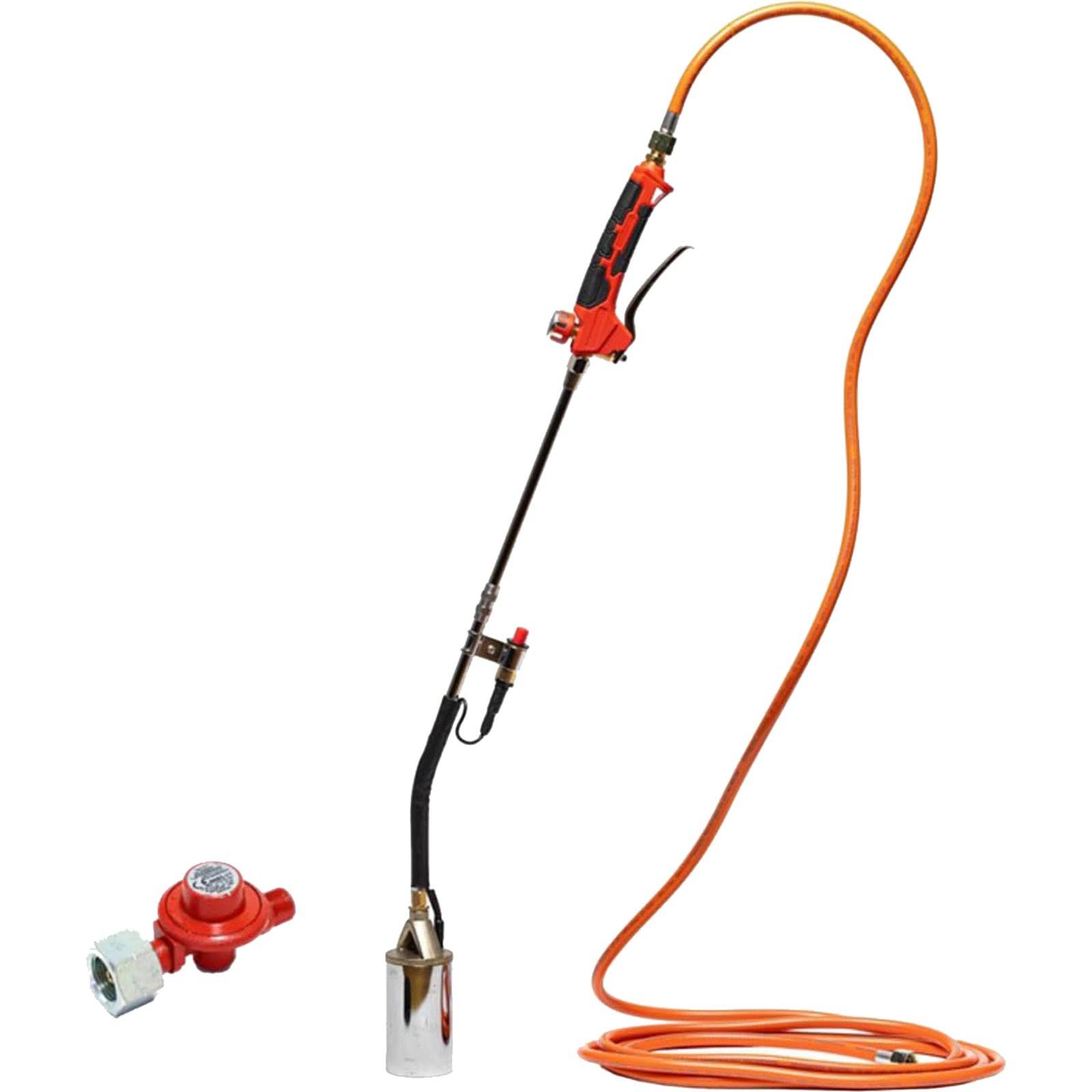 Ein Propangasbrenner-Set mit einem orangefarbenen Schlauch, einem roten Druckregler und einem Zündgriff ist für verschiedene Heizanwendungen konzipiert.
