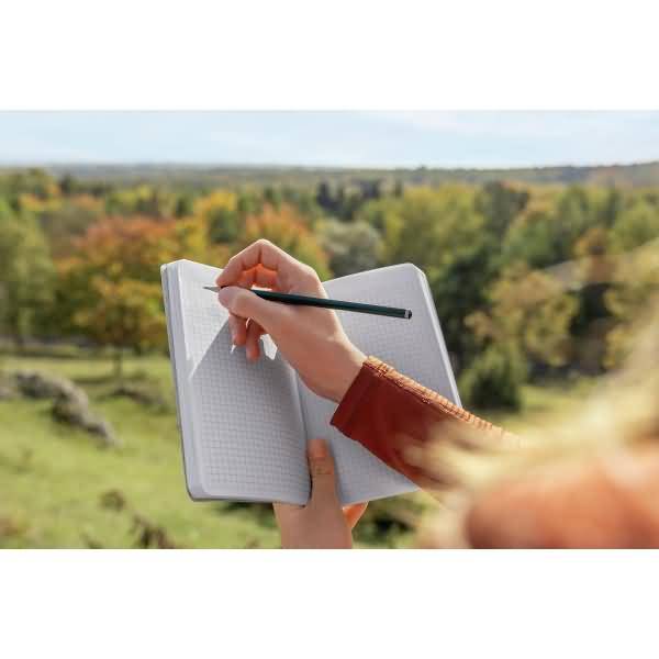 Notizbuch Re-Up Tea ca. A5 100 Seiten Softcover kariert 100g moosgrün vegan