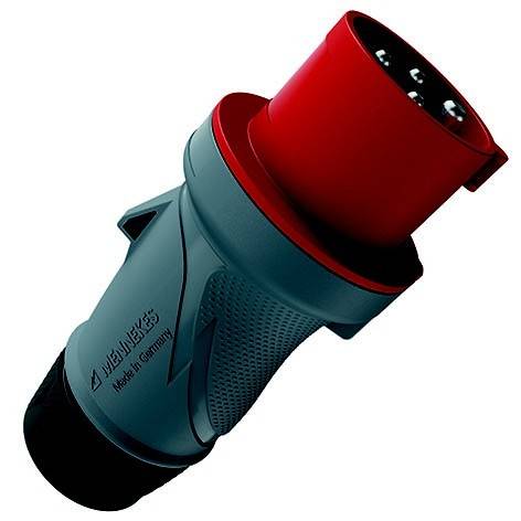 Ein rot und blau gefärbter industrieller Elektrostecker, dargestellt auf weißem Hintergrund.
