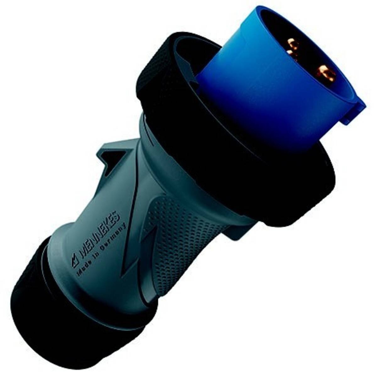 Blauer und schwarzer industrieller Stromstecker auf weißem Hintergrund.