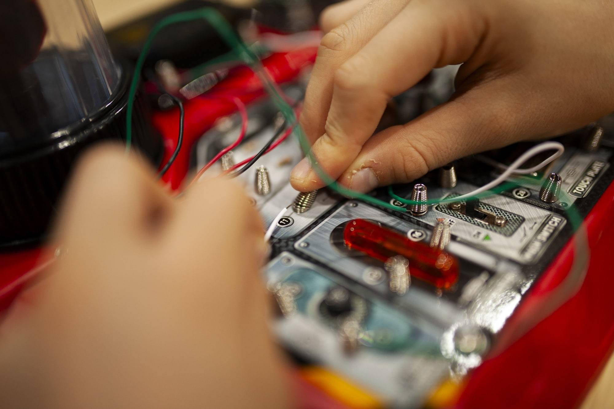 VELLEMAN Elektronischer Projektbaukasten - 50 Experimente