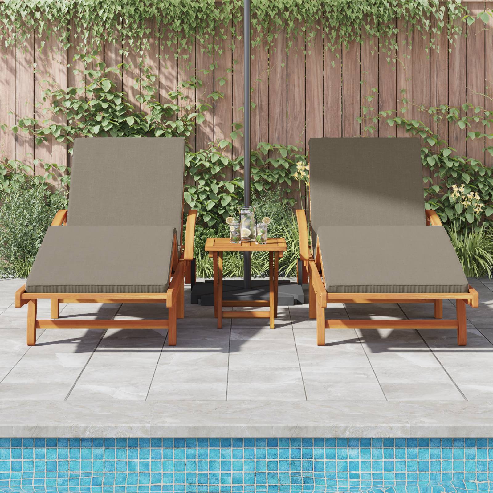 vidaXL Sonnenliegen 2 Stück mit Kissen und Rädern Taupe Akazienholz