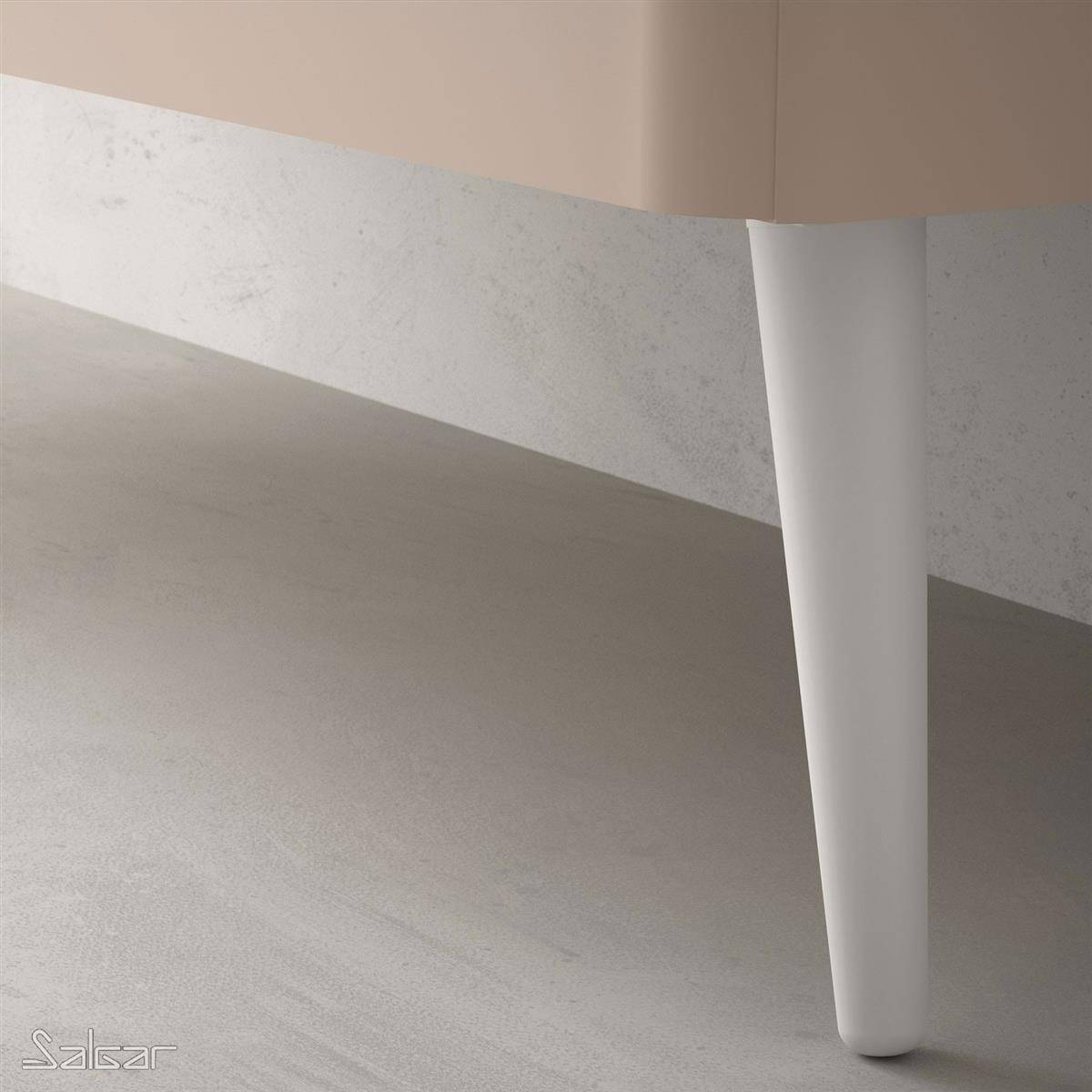 Nahaufnahme eines weißen sich verjüngenden Tisch- oder Stuhls beins auf einem grauen Boden neben einer hell gesprenkelten Wand, die ein minimalistisches Innendetail zeigt.