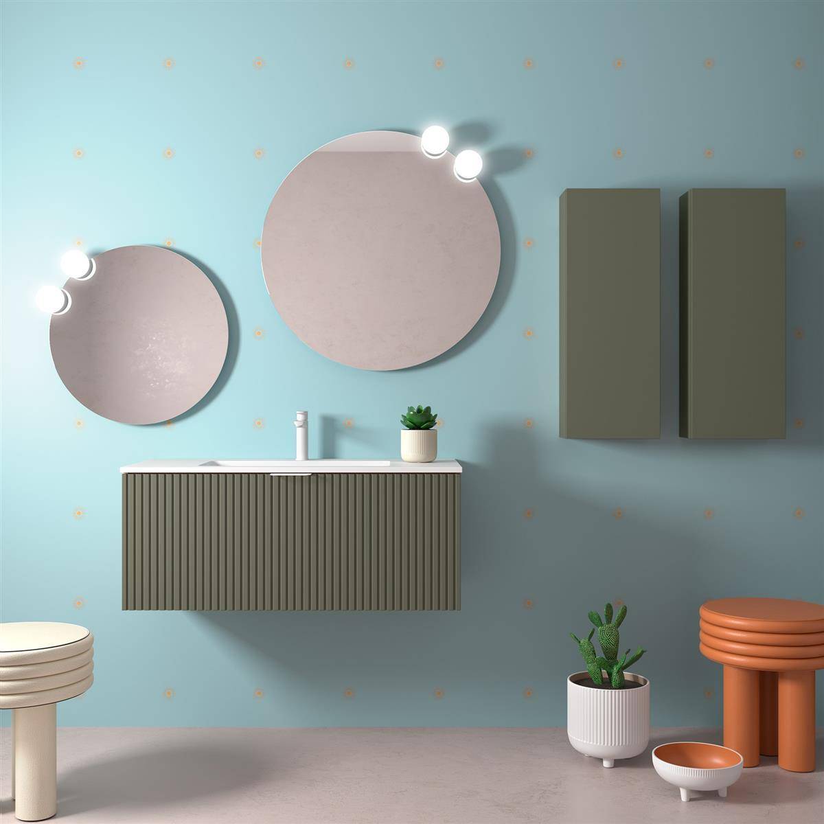 Stilisiertes modernes Badezimmer mit schwebendem Waschtisch, runden Spiegeln, Wandschränken und kleinen Topfpflanzen an einer pastellblauen Wand.