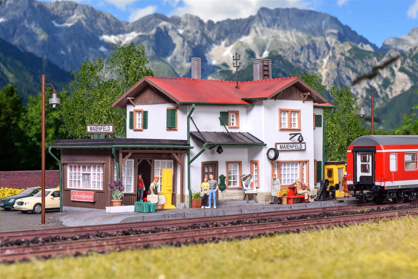 kibri 39496 H0 Bahnhof Maienfeld inkl. Hausbeleuchtungs- Startset