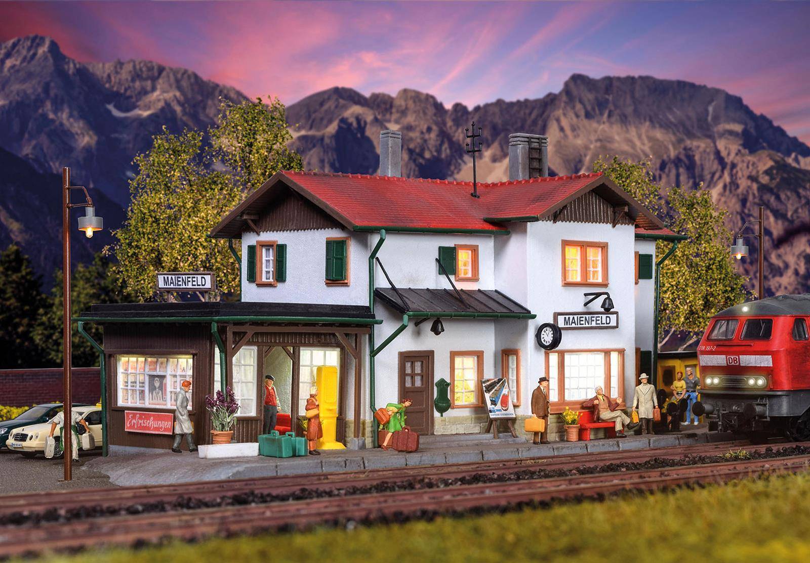 kibri 39496 H0 Bahnhof Maienfeld inkl. Hausbeleuchtungs- Startset