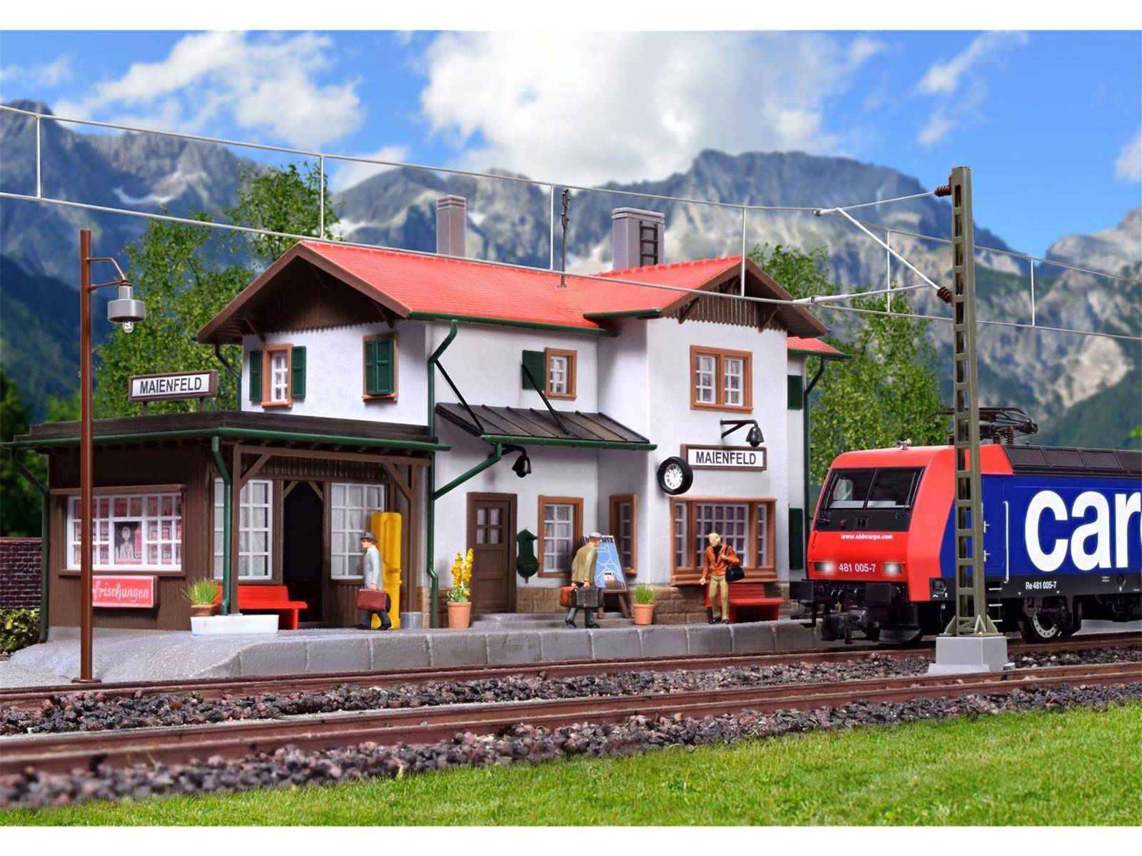 kibri 39496 H0 Bahnhof Maienfeld inkl. Hausbeleuchtungs- Startset