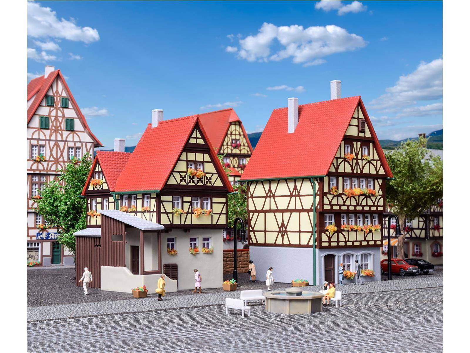 kibri 37100 N Fachwerkhaus und Torhaus