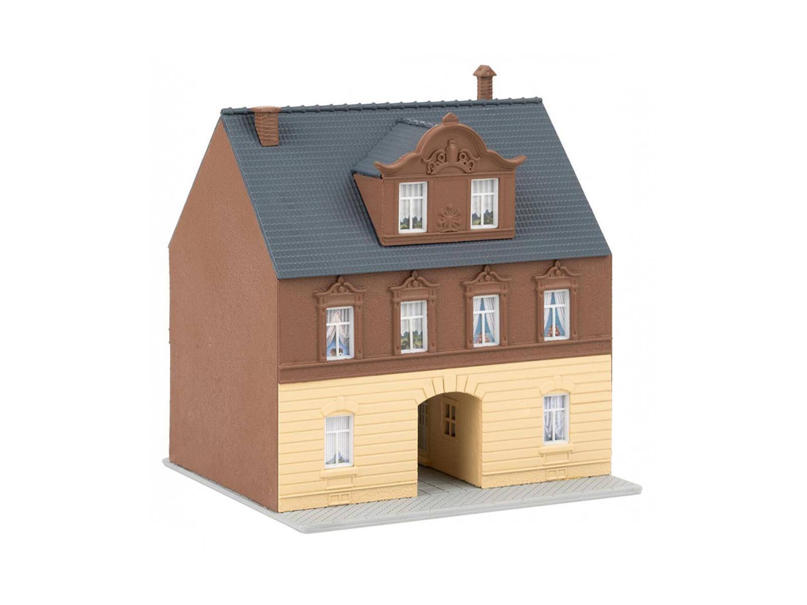 Faller 232178 N Stadthaus mit Durchfahrt