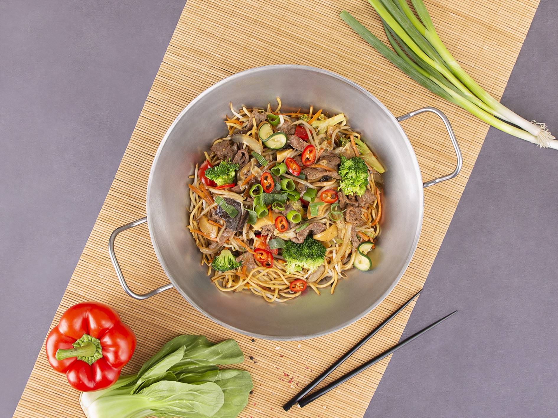 Wok aus Eisen mit 2 Griffen Ø 30,5 cm