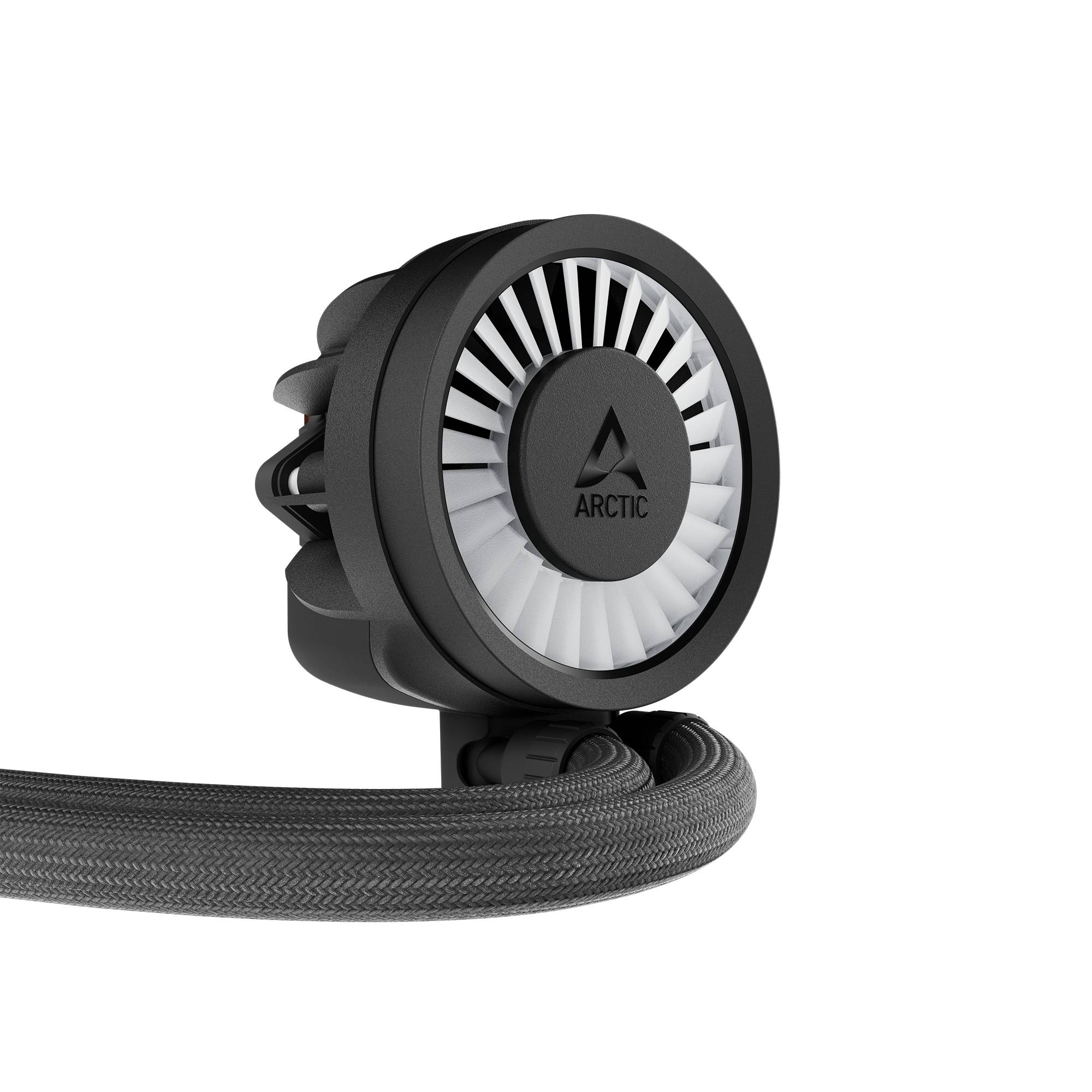 Produktvisualisierung eines ARCTIC kreisförmigen Kühlventilators mit geflochtlenem Kabel auf schwarzem Hintergrund.