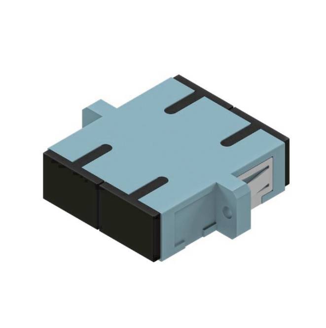 Eine 3D-Darstellung eines elektronischen Steckers mit einer hellblauen Oberseite und schwarzer Basis, mit mehreren Schlitzen und einem seitlichen Clip.