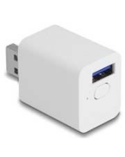 Ein rechteckiger weißer USB-Adapter mit einem USB-Anschluss und einer Taste auf der Vorderseite.