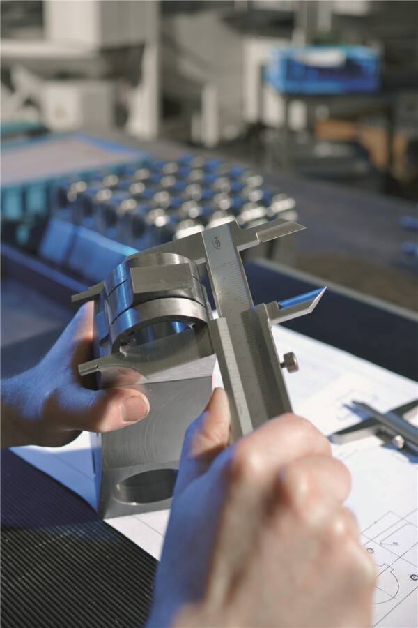 Werkstatt-Messschieber ohne Feineinstellung 0234218 Messbereich 1000 mm Ablesung 0,05 / - mm/inch Schnabellänge 150 mm