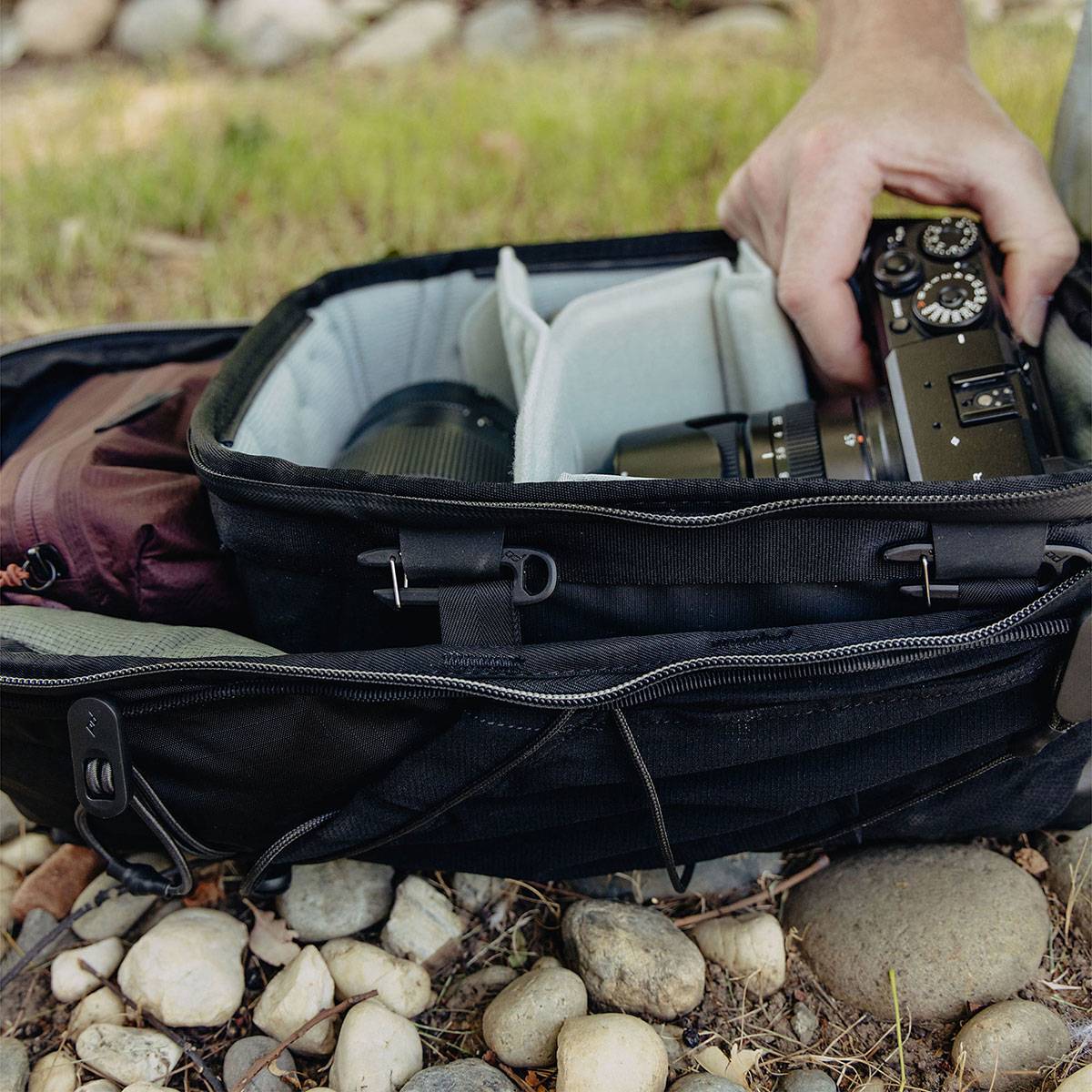 Peak Design Outdoor Backpack Zip 18L Freizeitrucksack - Black (Schwarz)