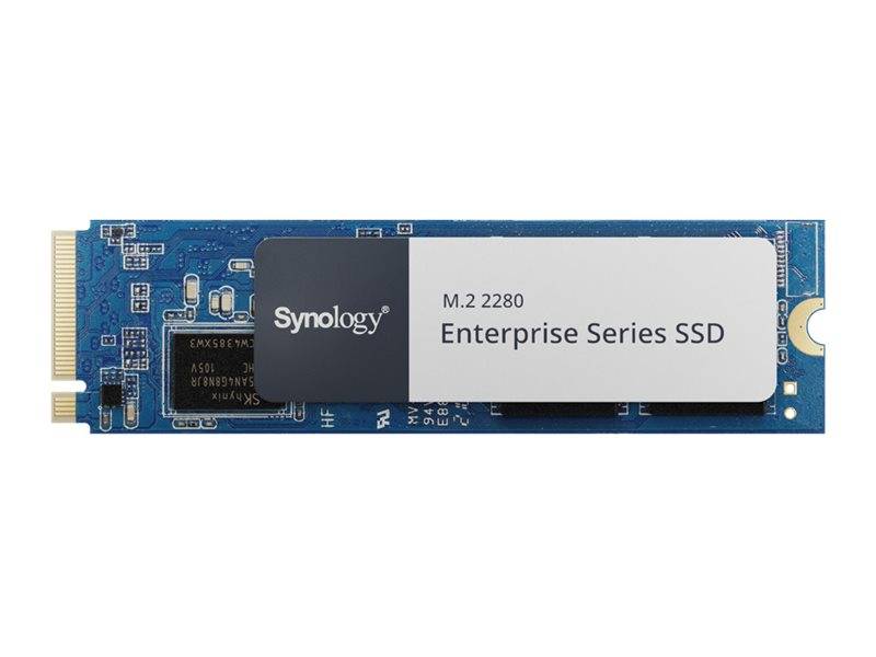 Synology M.2 2280 Enterprise Series SSD-Modul auf einer blauen Leiterplatte gezeigt.