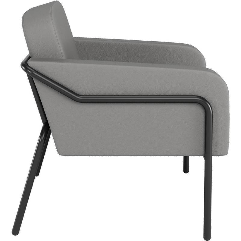 Seitenansicht eines modernen grauen Sessels mit minimalistischem schwarzem Metallgestell.