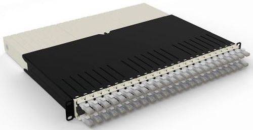 patchbox.one/8RU/UTP (0,8 m) mit 24 Kassetten, Patchkabel Cat. 6a, U/UTP, PoE++, Kabel weiß