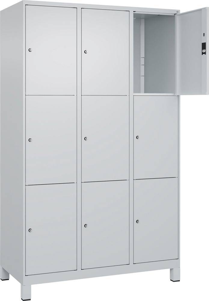 Fächerschrank CLASSIC B1200xT500xH1950 mm RAL 7035/7035, 3x3 Fächermit 100 mm hohen Füßen - Artikel: 7830372905