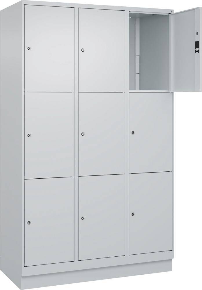 Fächerschrank CLASSIC B1200xT500xH1950 mm RAL 7035/7035, 3x3 Fächermit 100 mm hohem Sockel - Artikel: 7830373105
