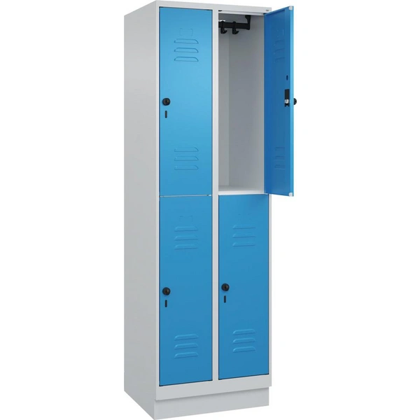 Doppelst. Schrank CLASSICB600xT500xH1950 mm RAL 7035/5012, 2x2Abteilemit 100 mm hohem Sockel - Artikel: 7830373362 Doppelst. Schrank CLASSICB600xT500xH1950 mm RAL 7035/5012, 2x2Abteilemit 100 mm hohem Sockel - Artikel: 7830373362