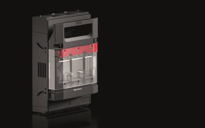 Eine schwarze elektrische Komponente mit einem durchsichtigen Abschnitt, der die Innenteile zeigt, und einer roten Hervorhebung oben, die vor einem dunklen Hintergrund dargestellt wird.