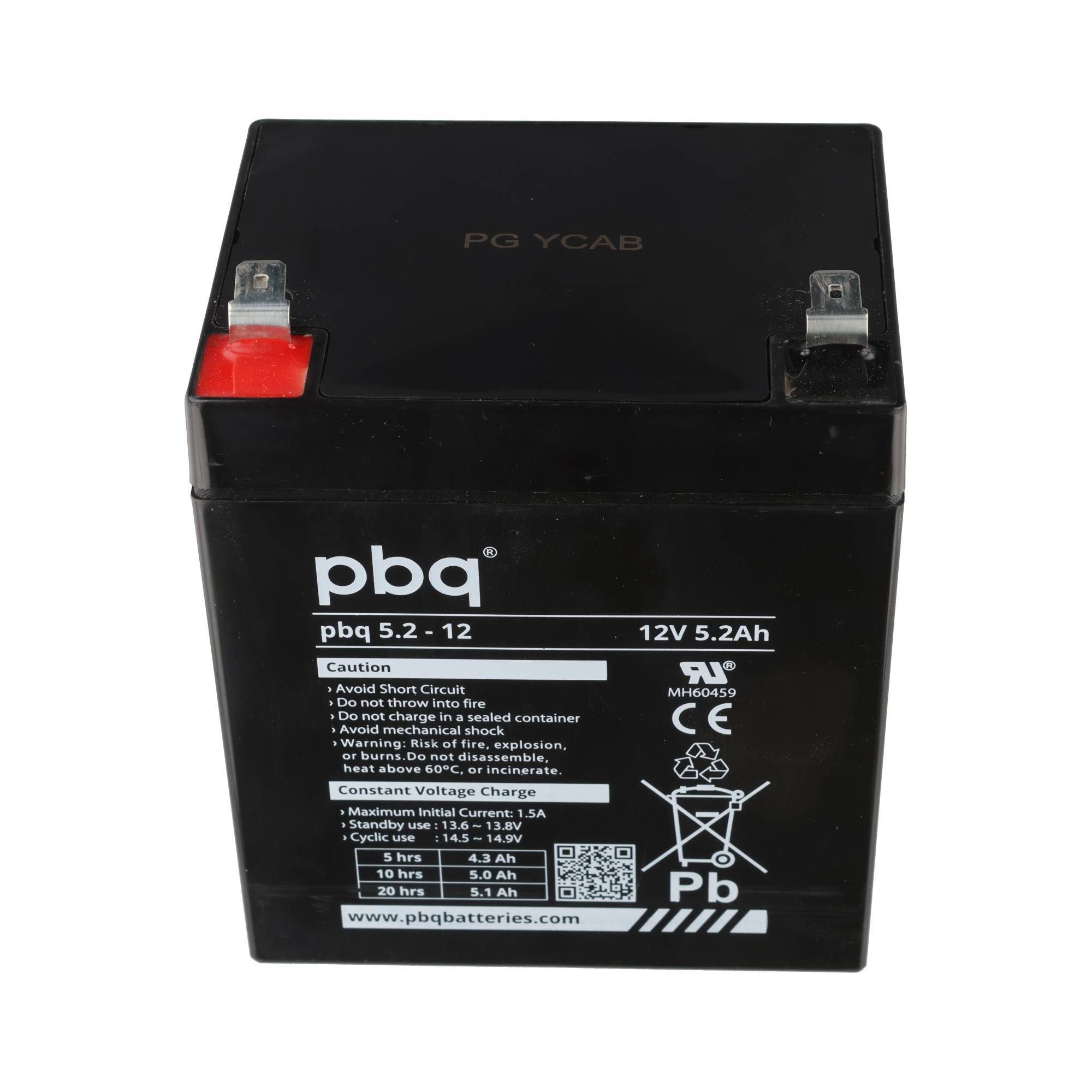 Schwarze PbQ 12V 5,2Ah versiegelte Blei-Säure-Batterie mit roten und grauen Anschlüssen und gedruckten Sicherheitsetiketten auf der Vorderseite.