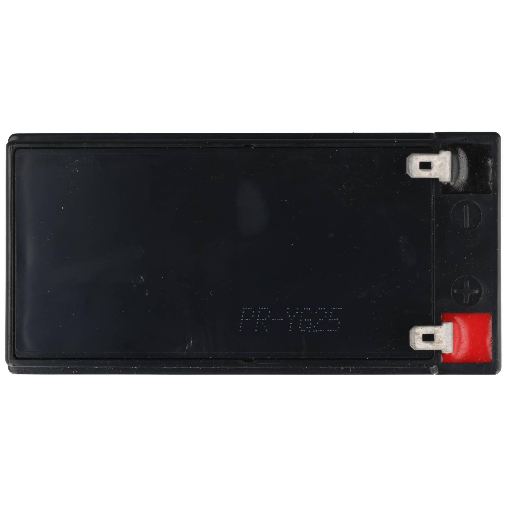 Schwarze rechteckige wiederaufladbare Batterie mit zwei Anschlüssen auf der rechten Seite, einer mit roter Markierung für positiv.